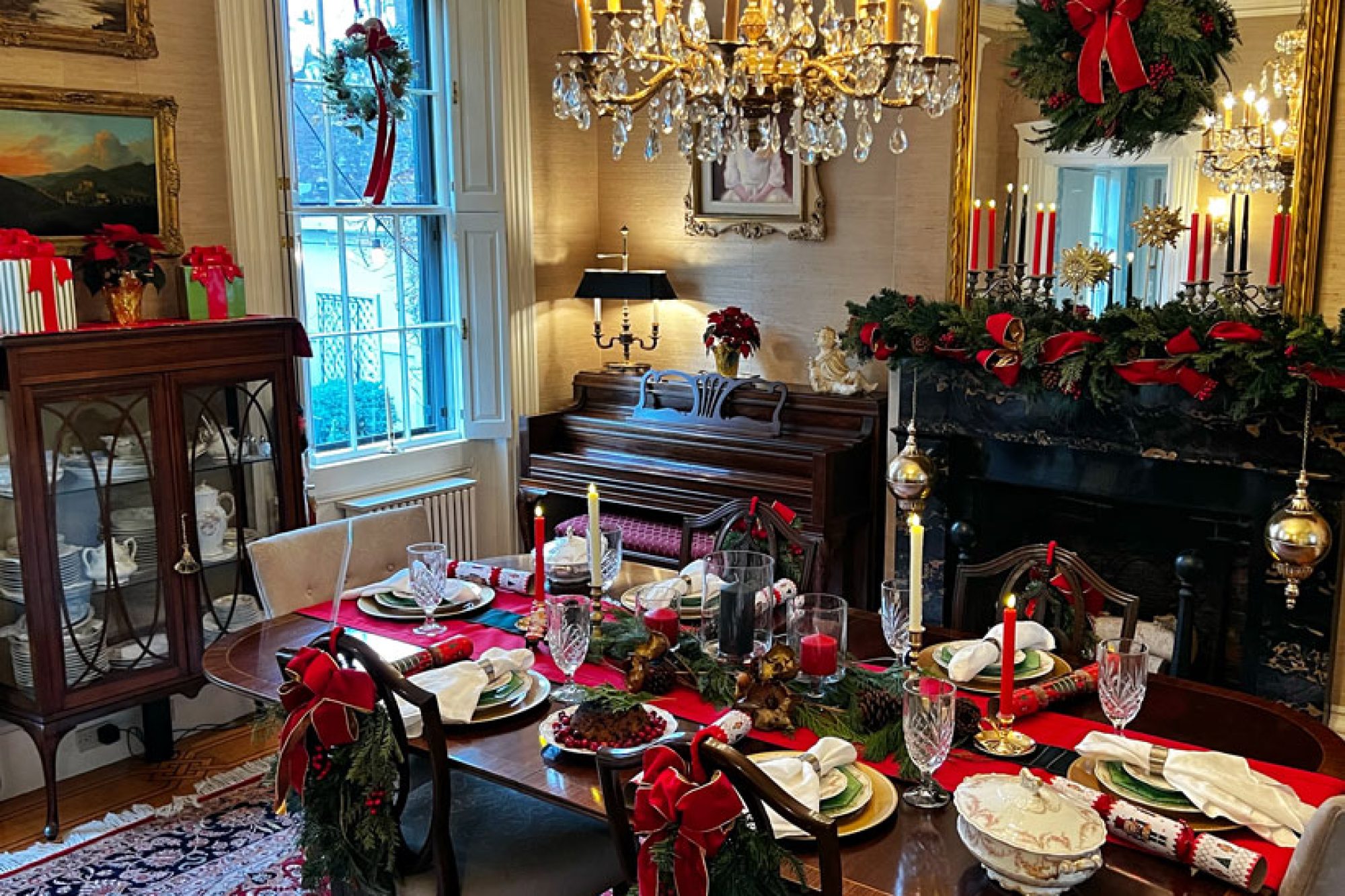 A dining room decorated for Christmas